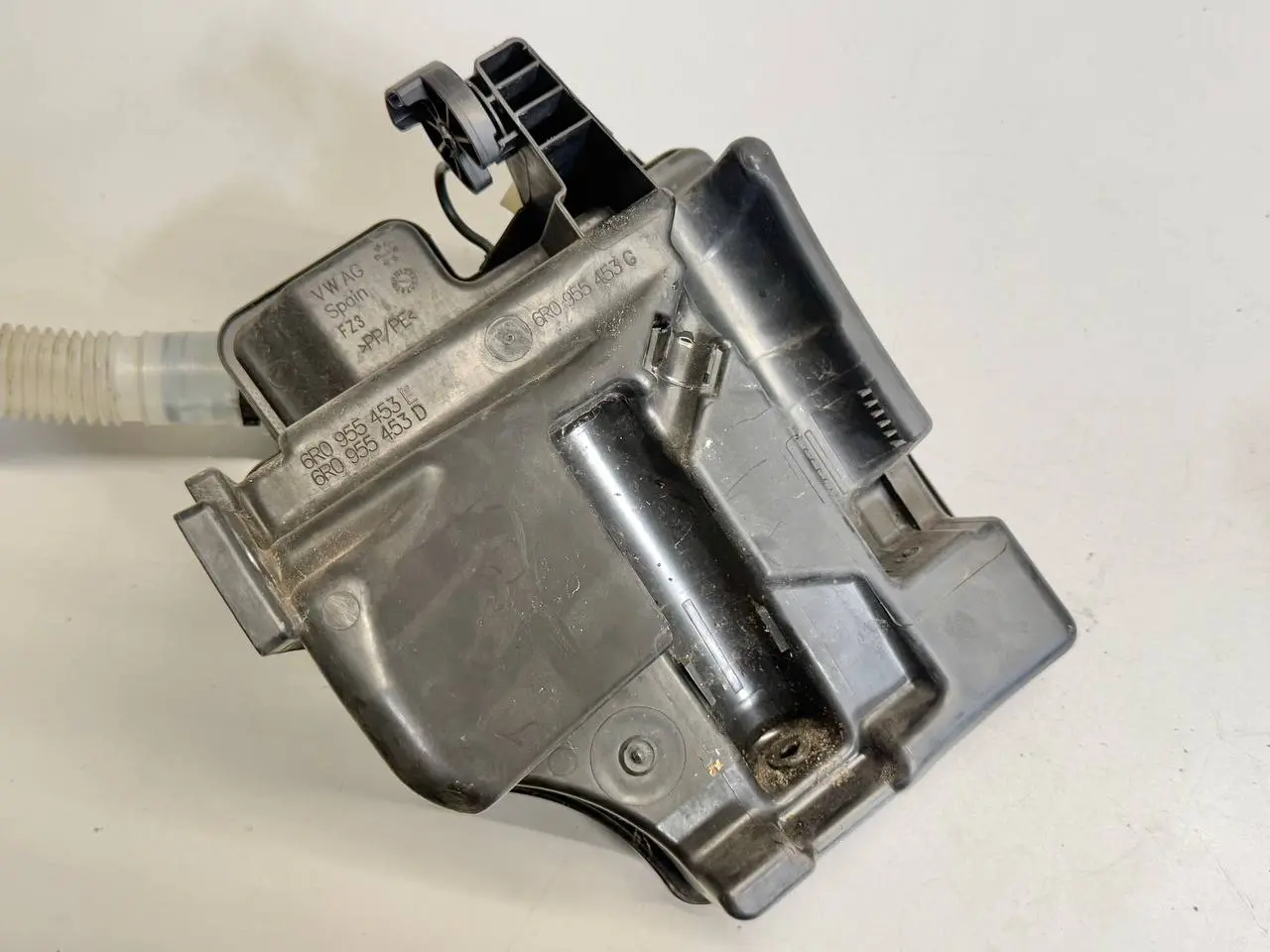 Waschwasserbehälter Fabia 6Y5 1.4 2001 VW Polo V 6R 1,2 TSI 2010 6R0955453E