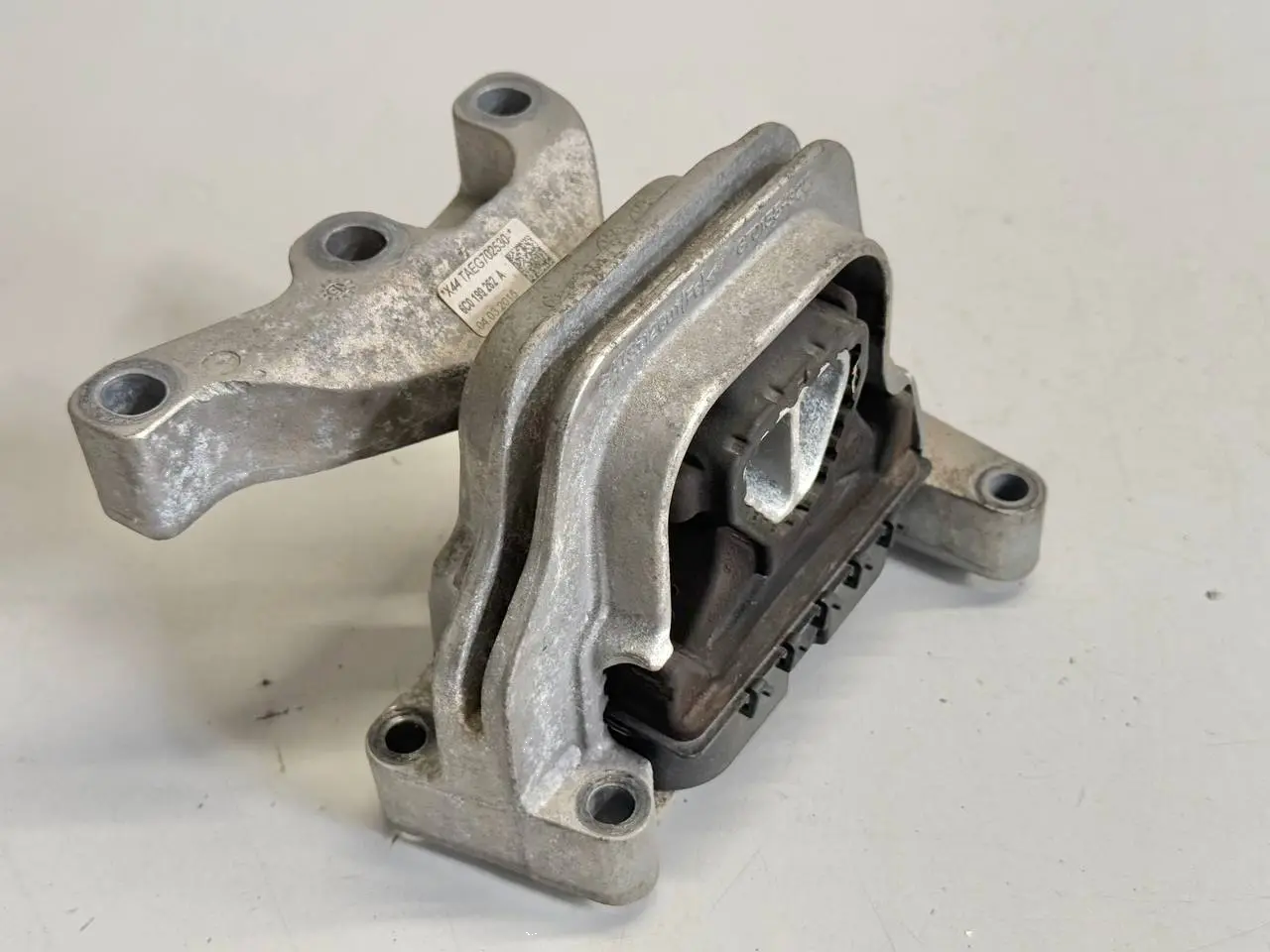 Halter Motoraufhängung rechts Motorlager VW Polo V 6R 1,2 TSI 2010 6C0199262A