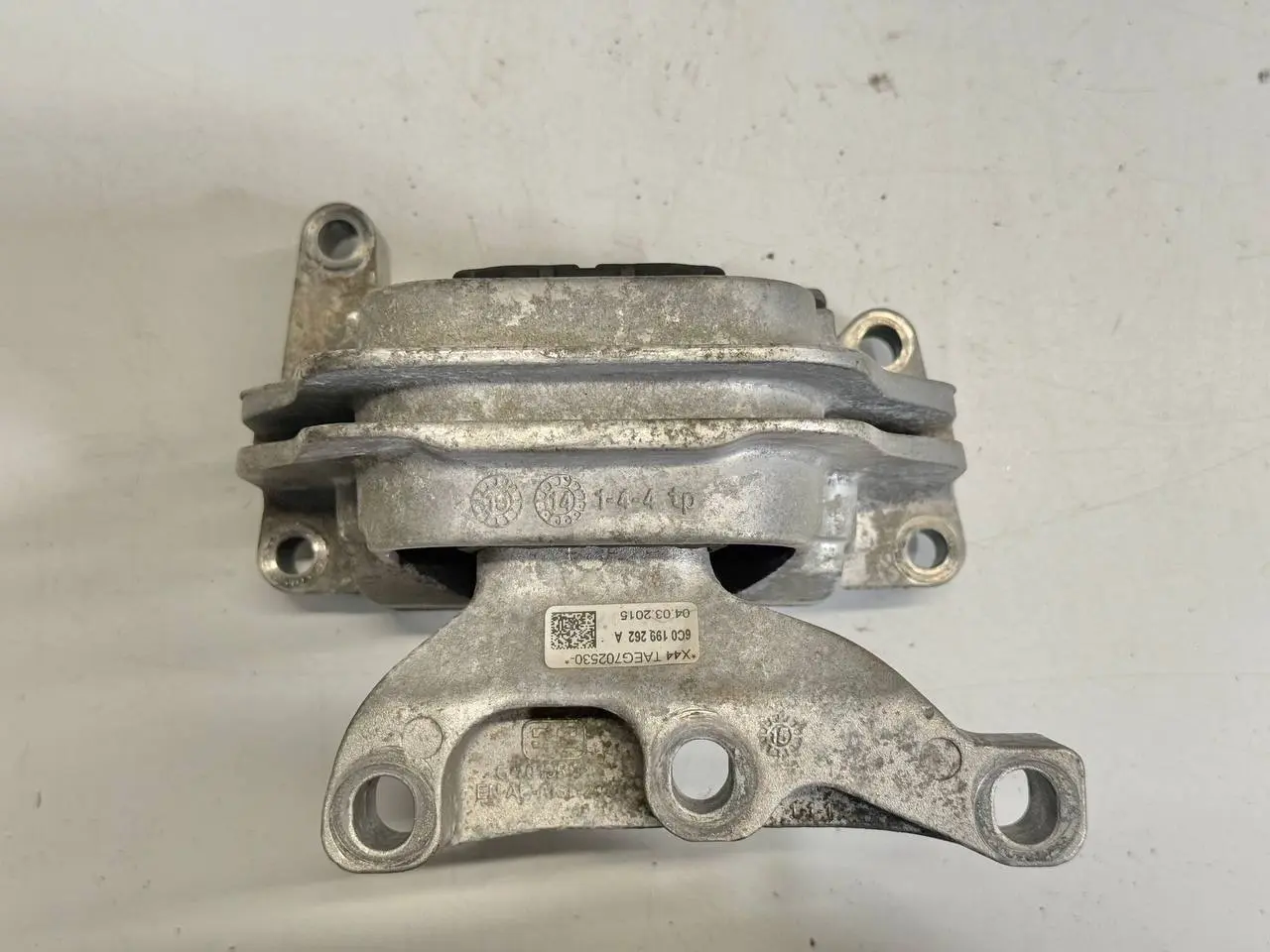 Halter Motoraufhängung rechts Motorlager VW Polo V 6R 1,2 TSI 2010 6C0199262A