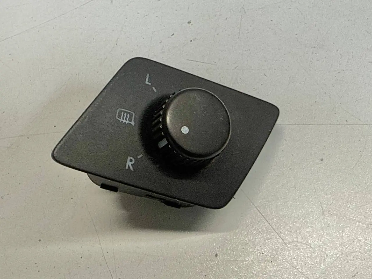 Schalter für elektrische Außenspiegel Polo V VW Polo 9N1 1,2L 2002 6Q1959565D