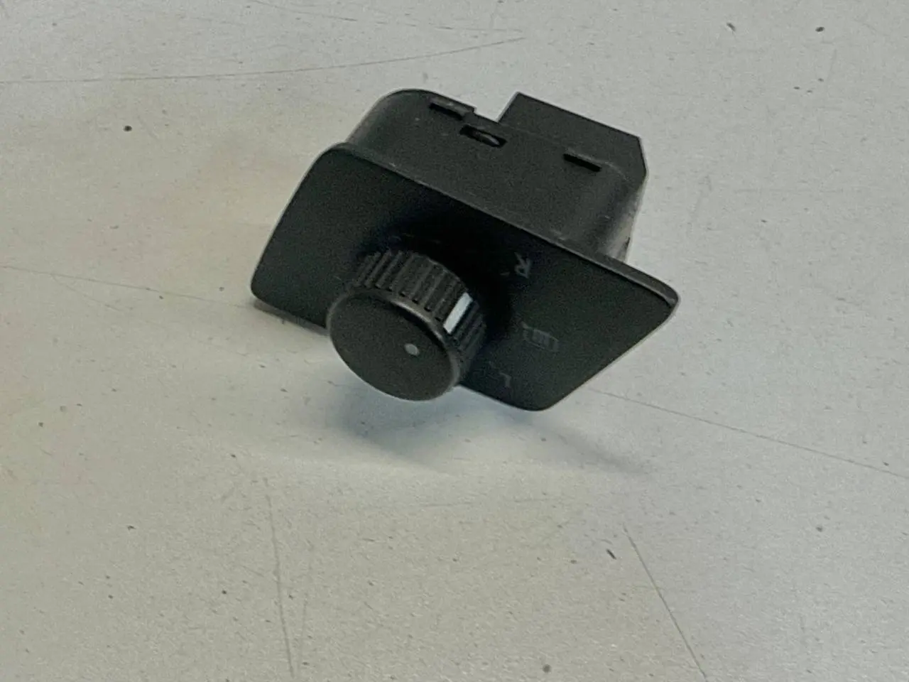Schalter für elektrische Außenspiegel Polo V VW Polo 9N1 1,2L 2002 6Q1959565D