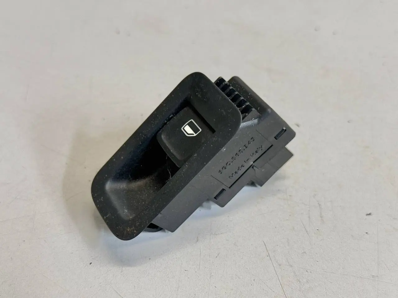 Schalter, Umschalter, Taster Polo 9N1 1,2L VW Polo V 6C 1,2 TSI 2015 5GO868345