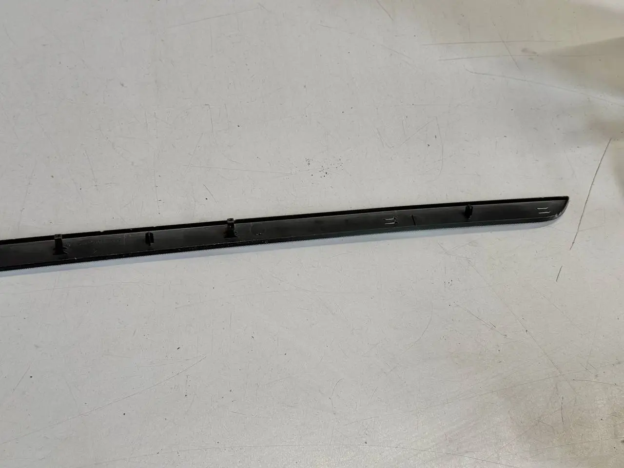 Stoßleiste vordere Schutzblende Golf Plus VW Polo V 6C 1,2 TSI 2015 1K3867440