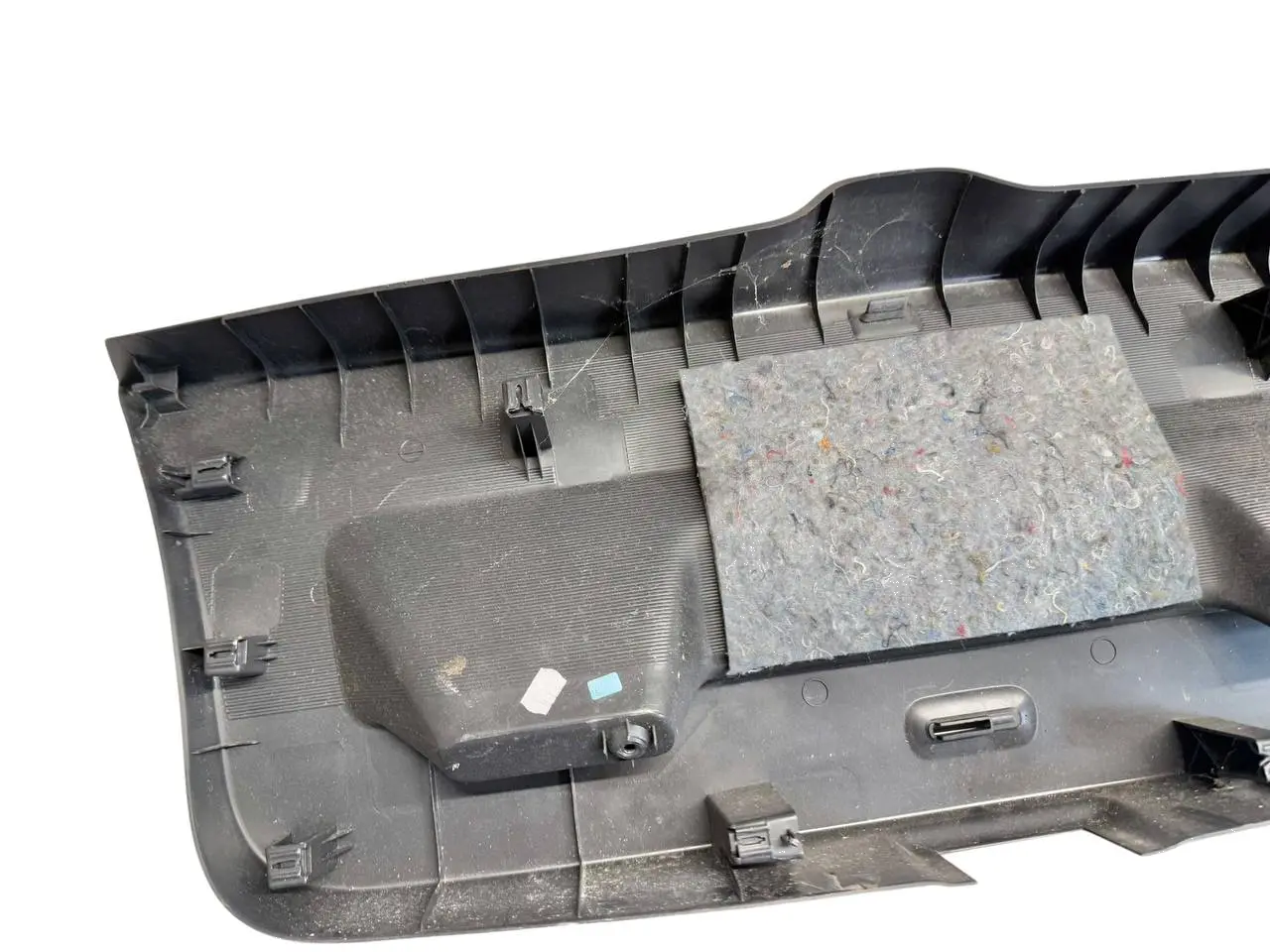 Verkleidung für Heckklappe innen V Polo V VW Polo V 6R 1,2 TSI 2010 6R6867601A