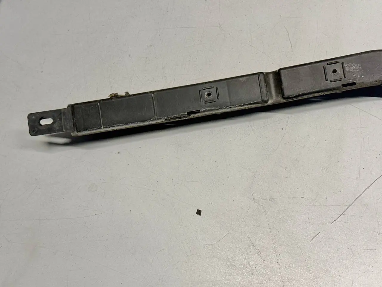 Stoßstangenhalter Führungsträger Halterung Seat Ibiza 6L 1.4 2003 6L6807864G