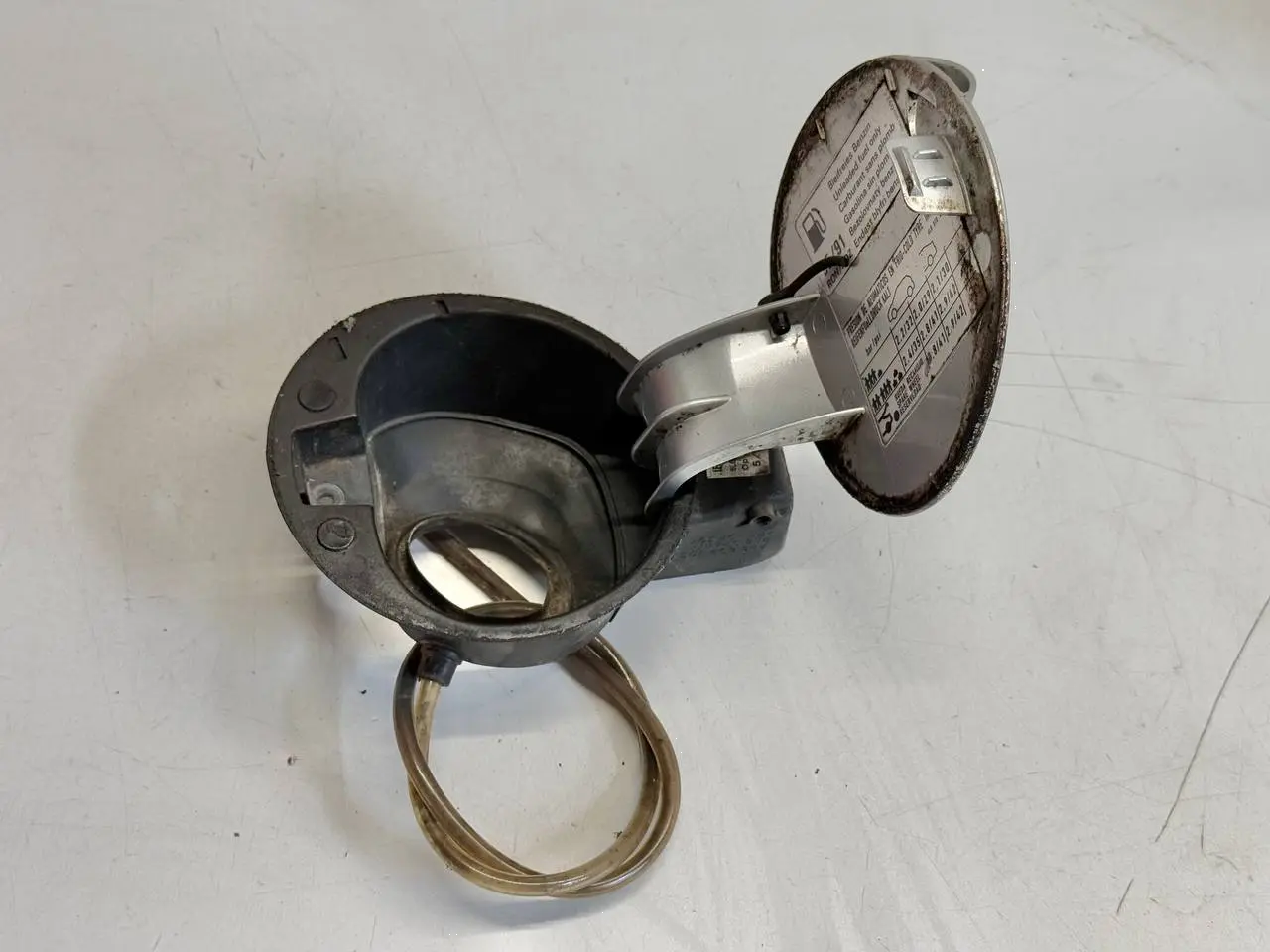 Tankdeckel Tankklappe Ibiza 6L 1.4 2003 Seat Ibiza 6L 1.4 2003 6L6809905G