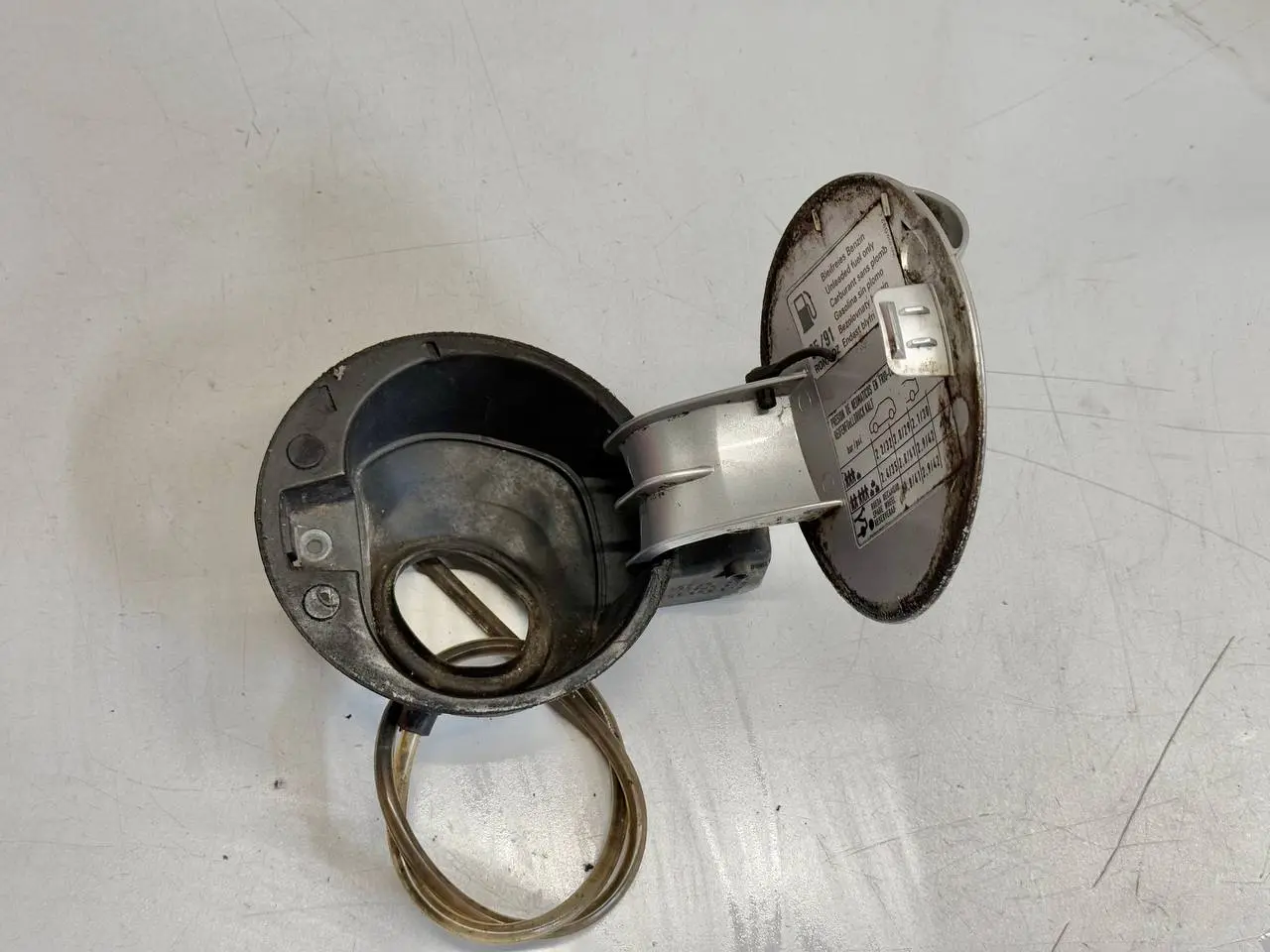 Tankdeckel Tankklappe Ibiza 6L 1.4 2003 Seat Ibiza 6L 1.4 2003 6L6809905G