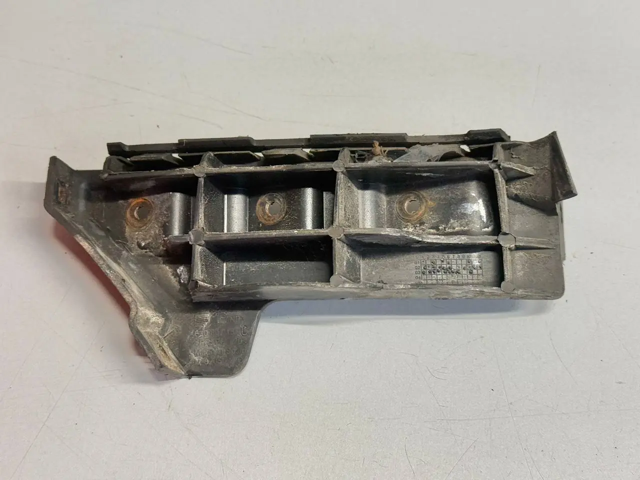 Stoßstangenhalter vorne rechts Ibiza 6L 1.4 Seat Ibiza 6L 1.4 2003 6L0807184C
