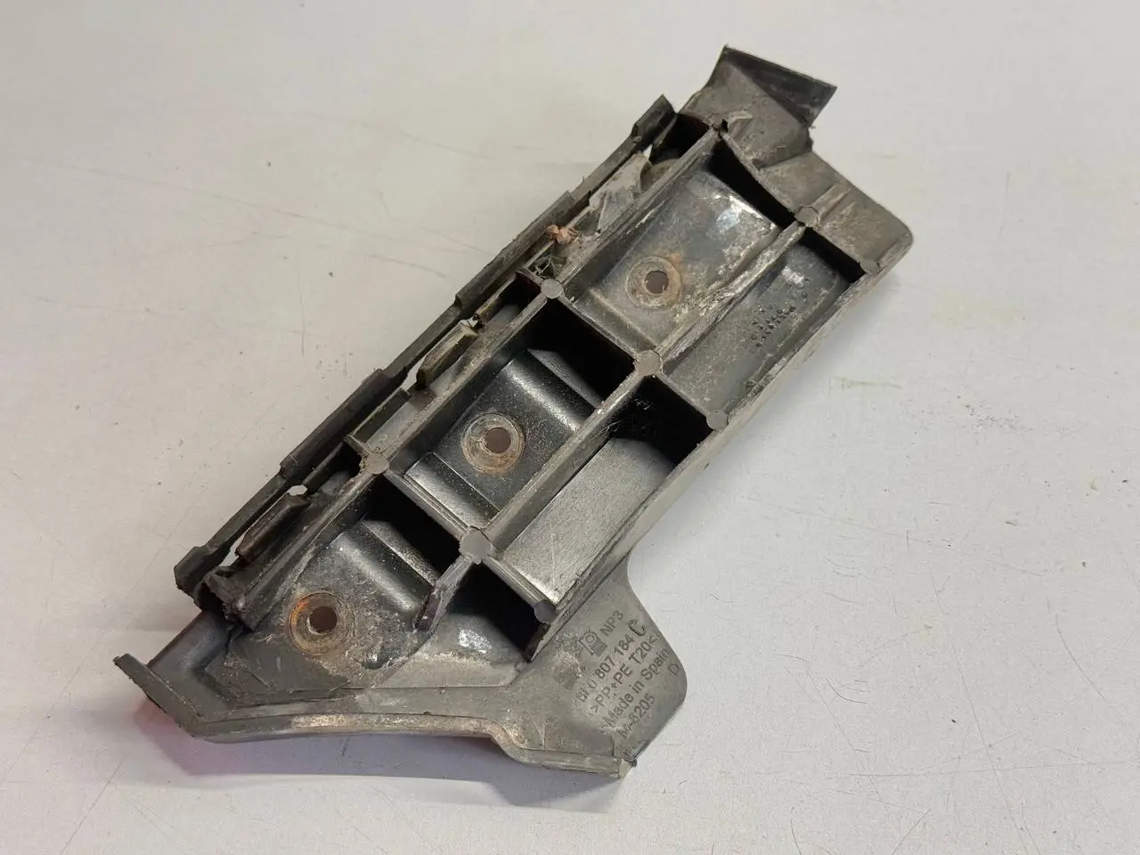 Stoßstangenhalter vorne rechts Ibiza 6L 1.4 Seat Ibiza 6L 1.4 2003 6L0807184C
