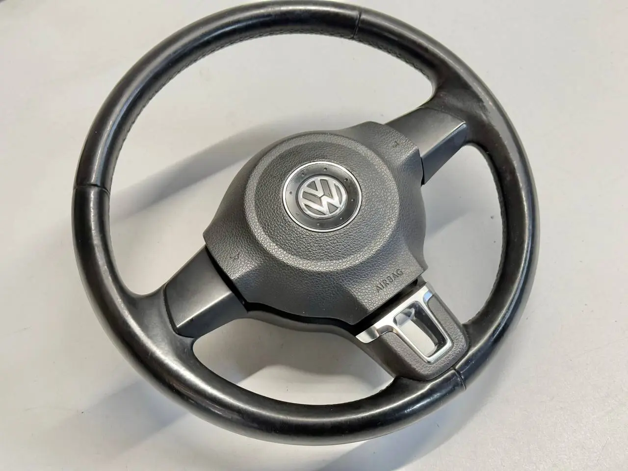 Lederlenkrad Steuerrad Airbag für Plus VW Golf Plus 5M 1,4 TSI 2009 5K0119091U
