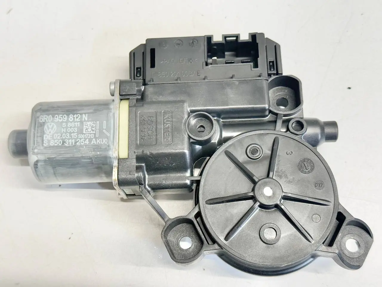 Fensterhebermotor rechts hinten Polo V 6R VW Polo V 6R 1,2 TSI 2010 6R0959812N