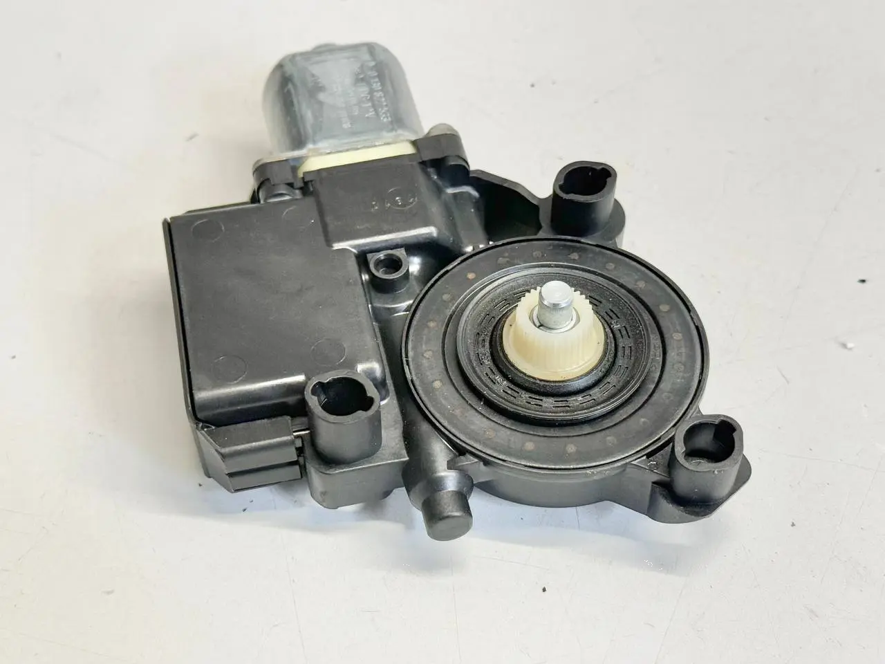 Fensterhebermotor rechts hinten Polo V 6R VW Polo V 6R 1,2 TSI 2010 6R0959812N