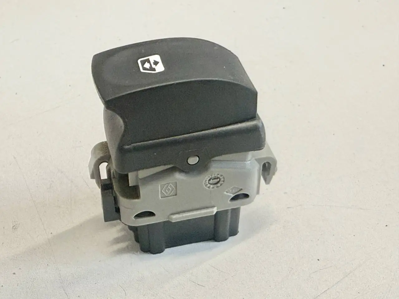 Fensterheber Schalter rechts elektrisch Renault Modus 1,5 dCi 2012 214936B