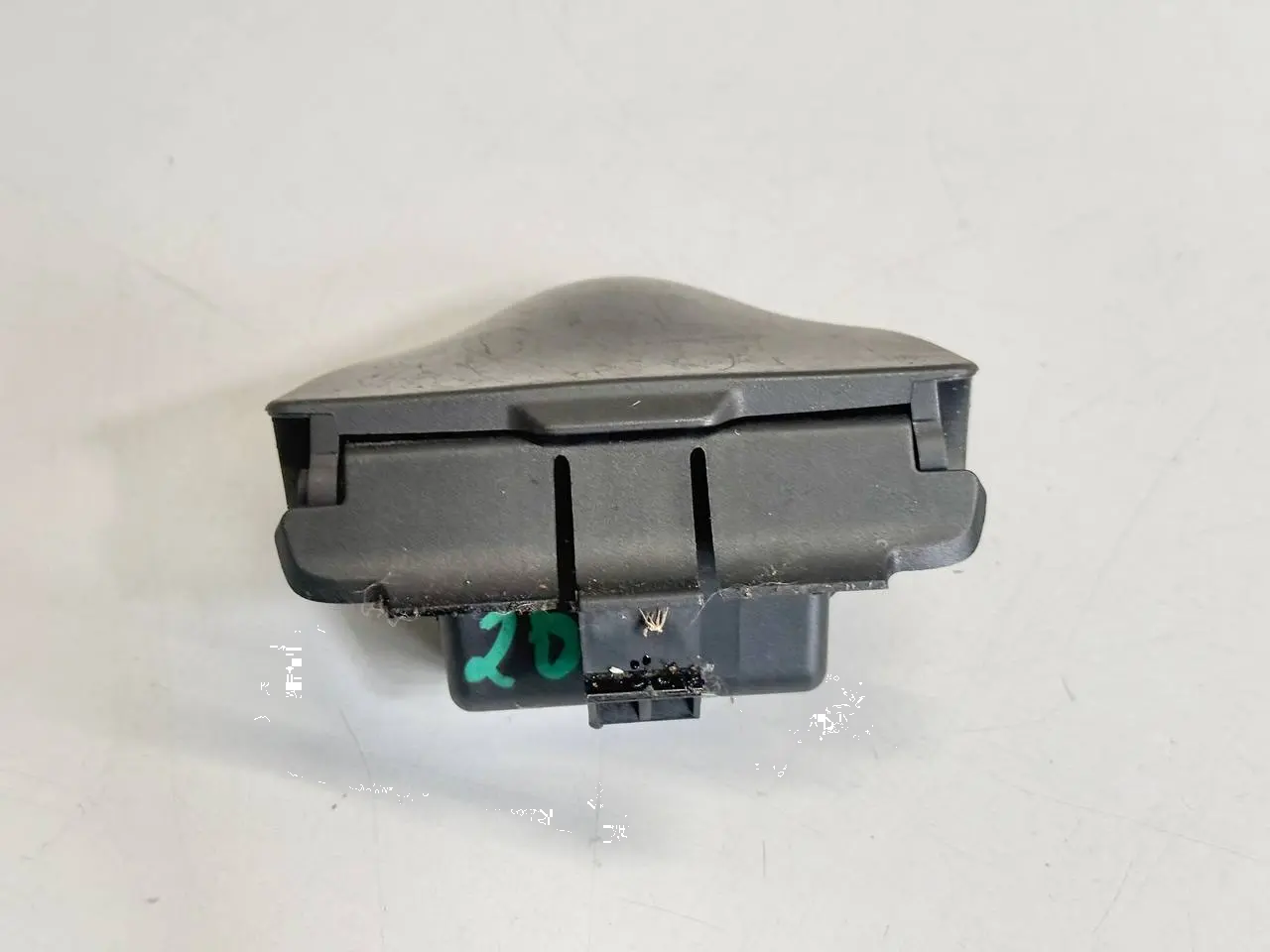 Aschenbecher Mittelkonsole Peugeot 206 1.4L 2004 9627639377
