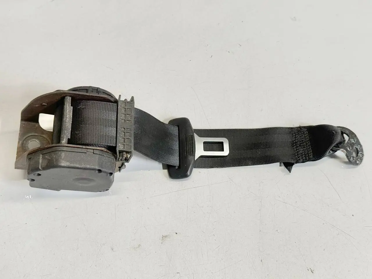 Sicherheitsgurt Gurt Anschnallgurt hinten Seat Ibiza 6L 1.4 2003 6L0857805