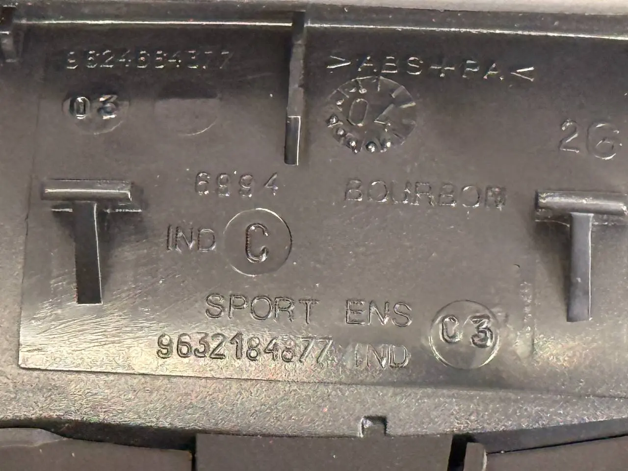Luftdüse Lüftungsauslass Lüftungsgitter Peugeot 206 1.4L 2004 9632184877