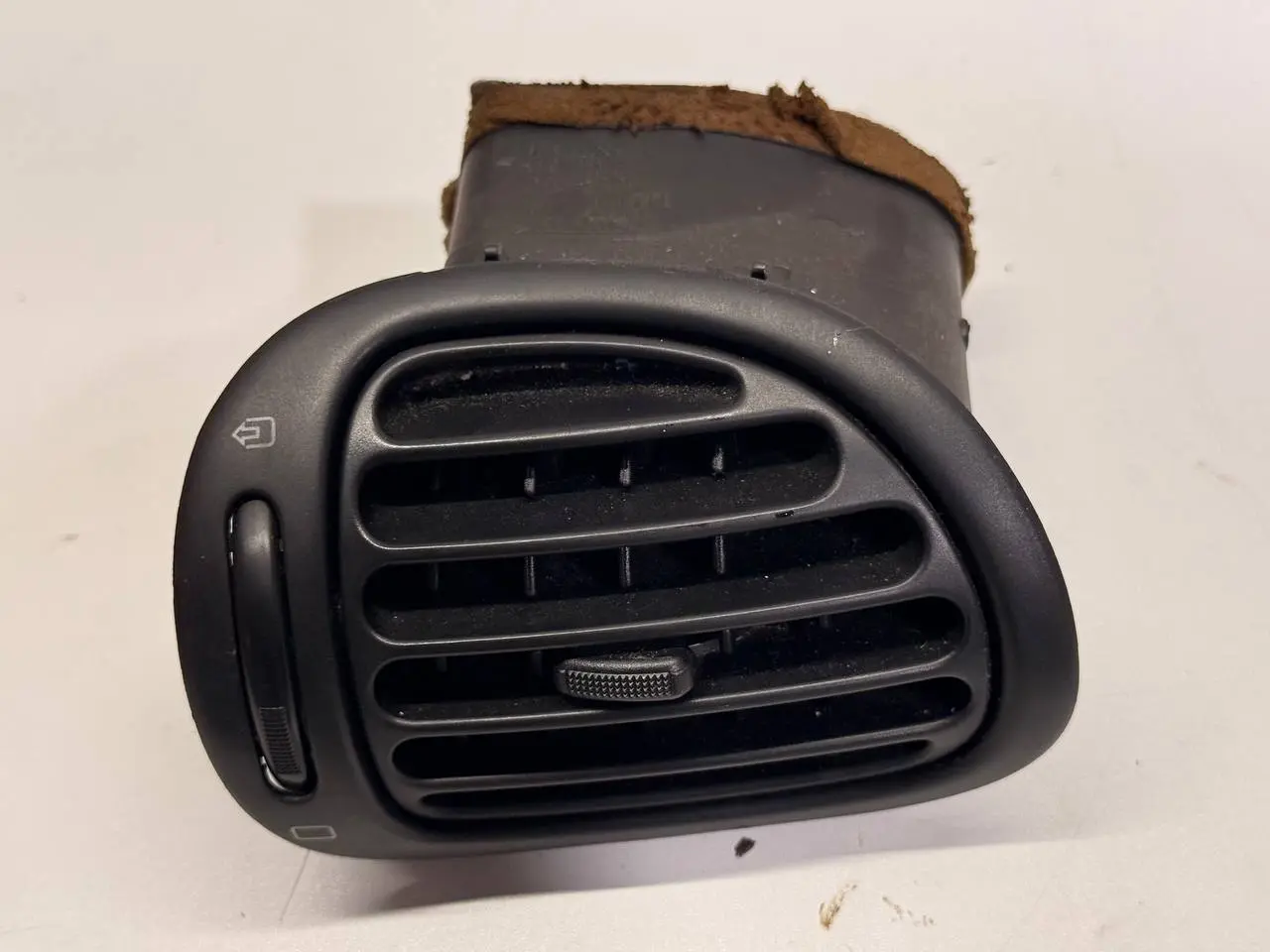 Luftdüse Lüftungsauslass Lüftungsgitter Peugeot 206 1.4L 2004 9632184877