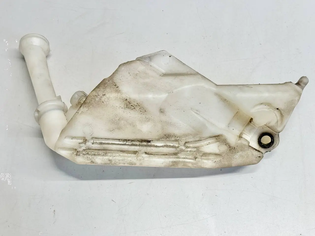 Scheibenwaschbehälter Wischwasserbehälter Peugeot 206 9628747480