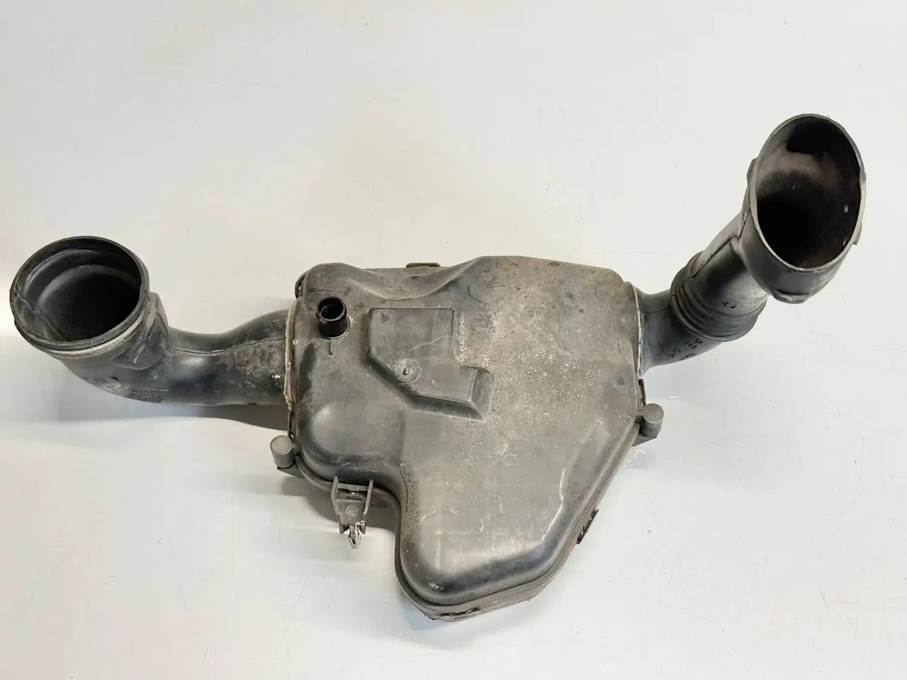 Luftfiltergehäuse Resonator Ansaugstutzen Peugeot 206 1.4L 2004 9639215980