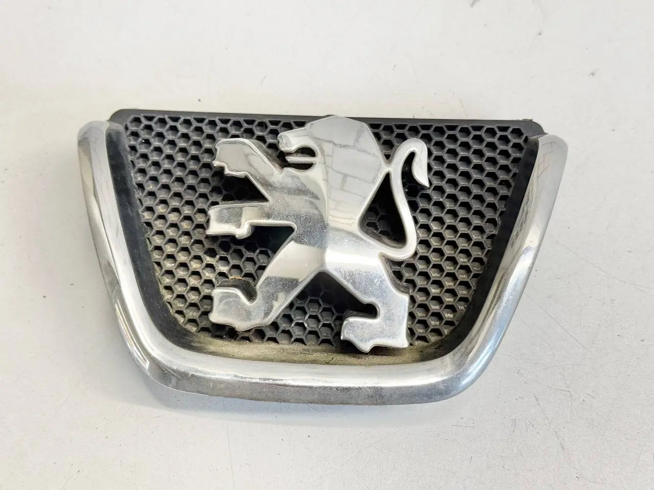 Emblem Kühlergrill Frontgrill Peugeot 206 1.4L 2004 9628688677