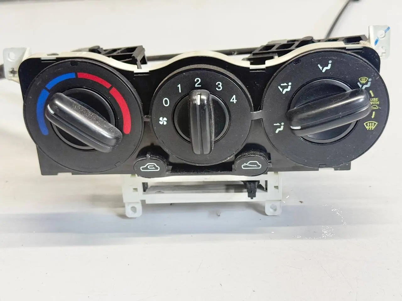 Steuergeraet Motorsteuergeraet ECU BCM ABS Hyundai Getz / Click 1.1 MPI 2007