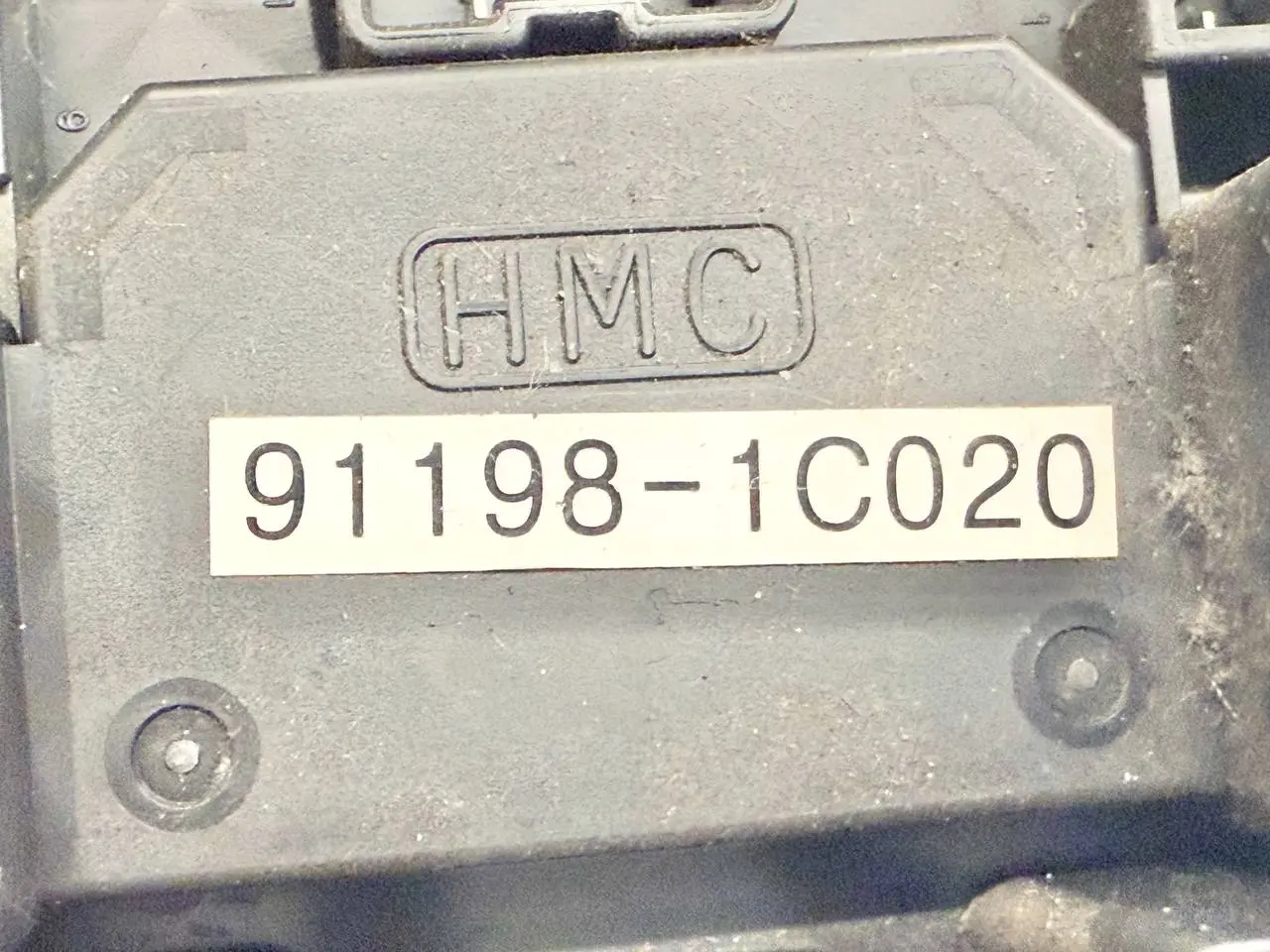Sicherungskasten Relaiskasten Hyundai Getz / Click 1.1 MPI 2007 911981C020