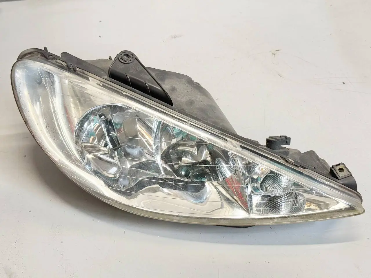 Scheinwerfer rechts mit Blinker kompletter Peugeot 206 1.4L 2004 9628666780