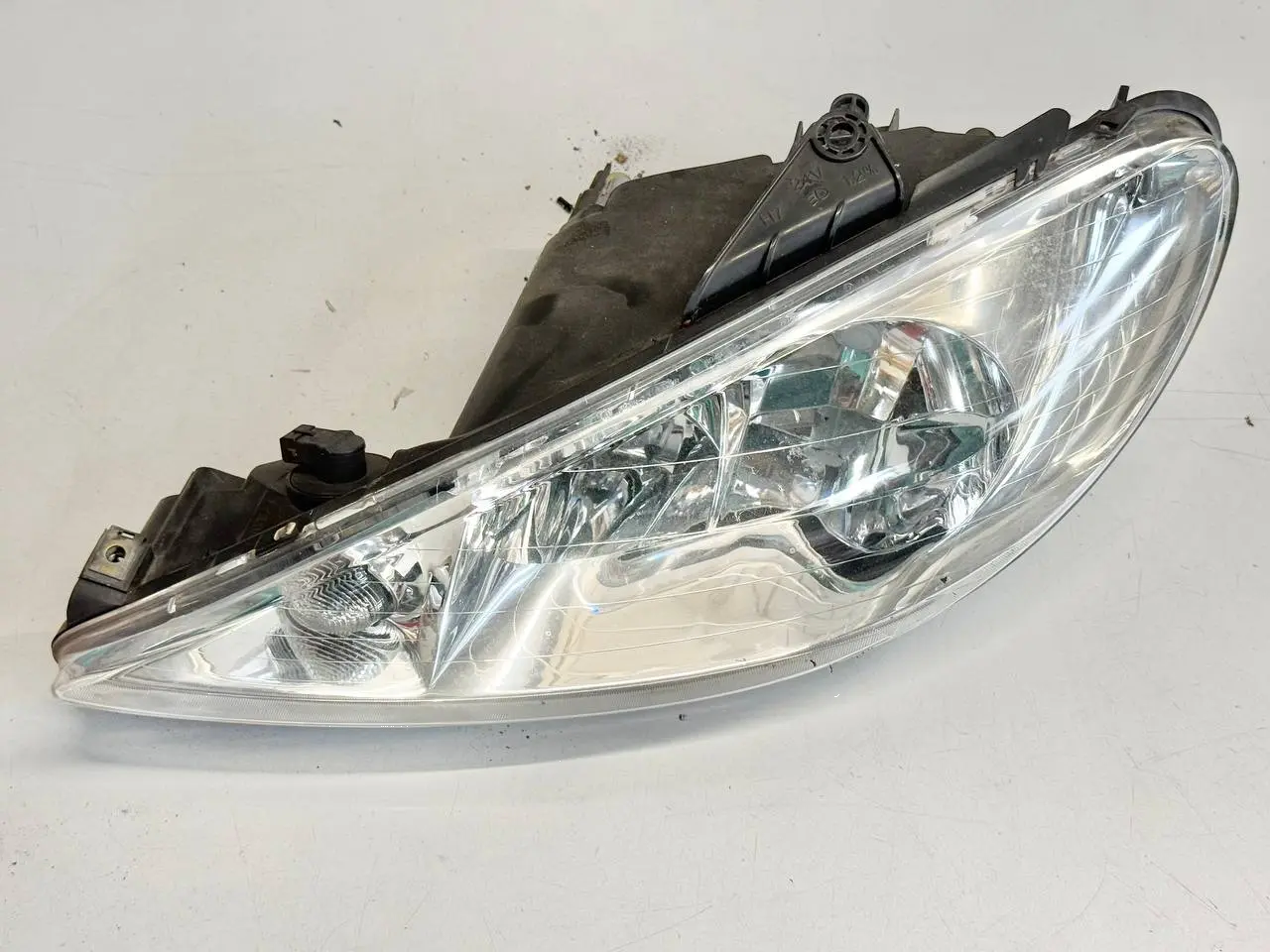 Hauptscheinwerfer Komplett links Peugeot 206 1.4L 2004 9628666880