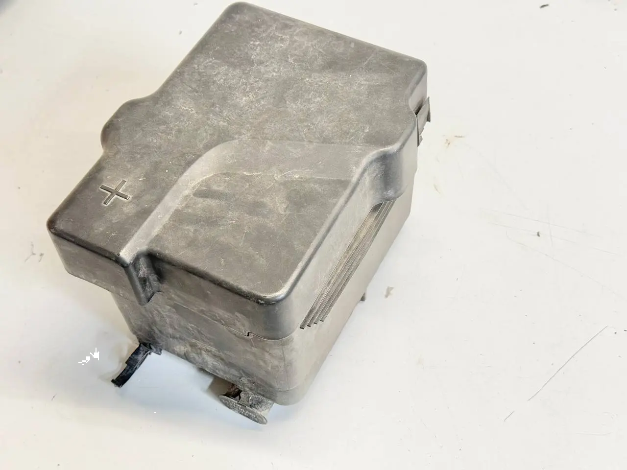 Batteriekasten Konsole Batteriebox Peugeot 206 1.4L 2004 9624622180