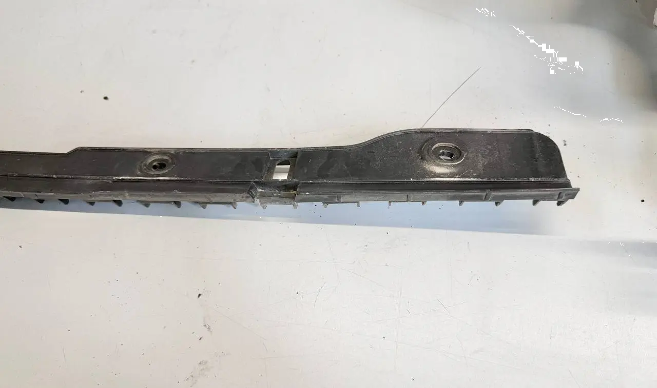 Stoßstangenhalter Führung hinten Mitte Golf 5 Golf 5 1K1 1,9 TDI 2006 1K6807863