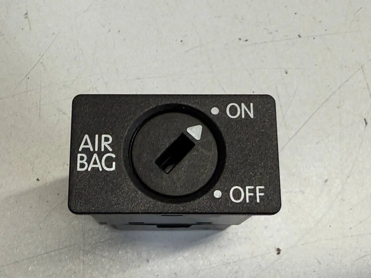 Airbagschalter Beifahrer ON/OFF Golf VW Golf Plus 5M 1,4 TSI 2010 1K0919237C