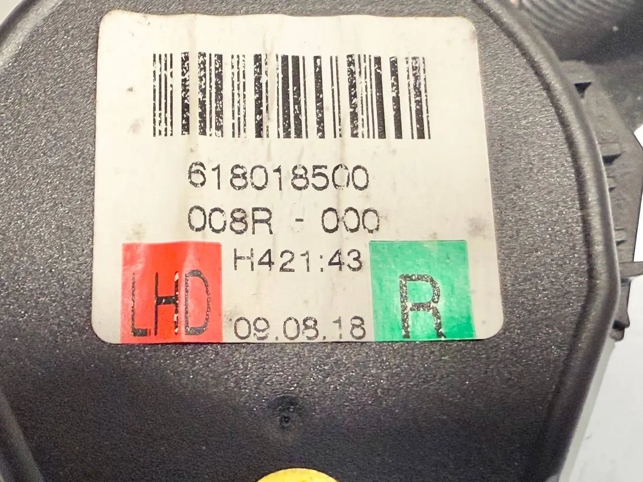 Gurt vorne rechts Golf Plus 5M 1,4 TSI VW Golf Plus 5M 1,4 TSI 2010 5M1857706F