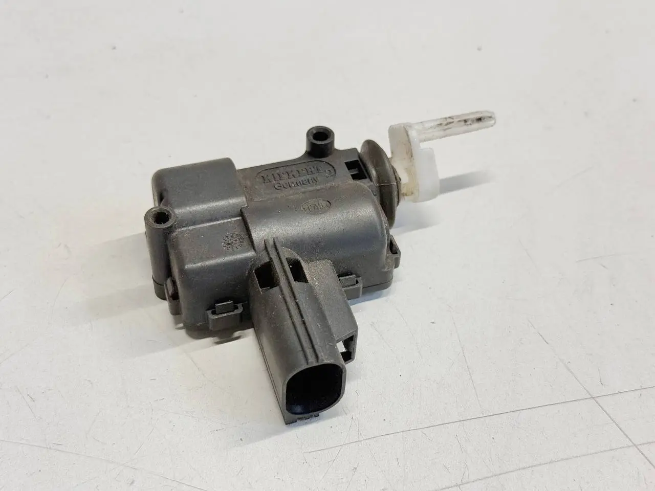 Tankklappenöffner Motor Focus FORD Focus MK2 DA3 2005 1.6 Kombi 3M51220A20AB