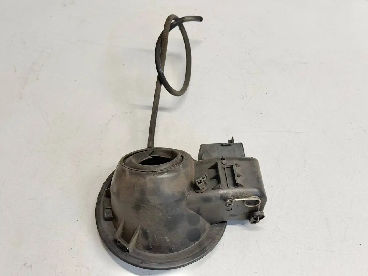 Tankklappe Kraftstoffklappe FORD Focus MK2 DA3 2005 1.6 Kombi 4M51N405A02AB