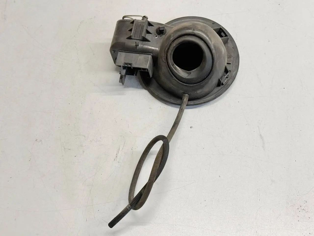 Tankklappe Kraftstoffklappe FORD Focus MK2 DA3 2005 1.6 Kombi 4M51N405A02AB