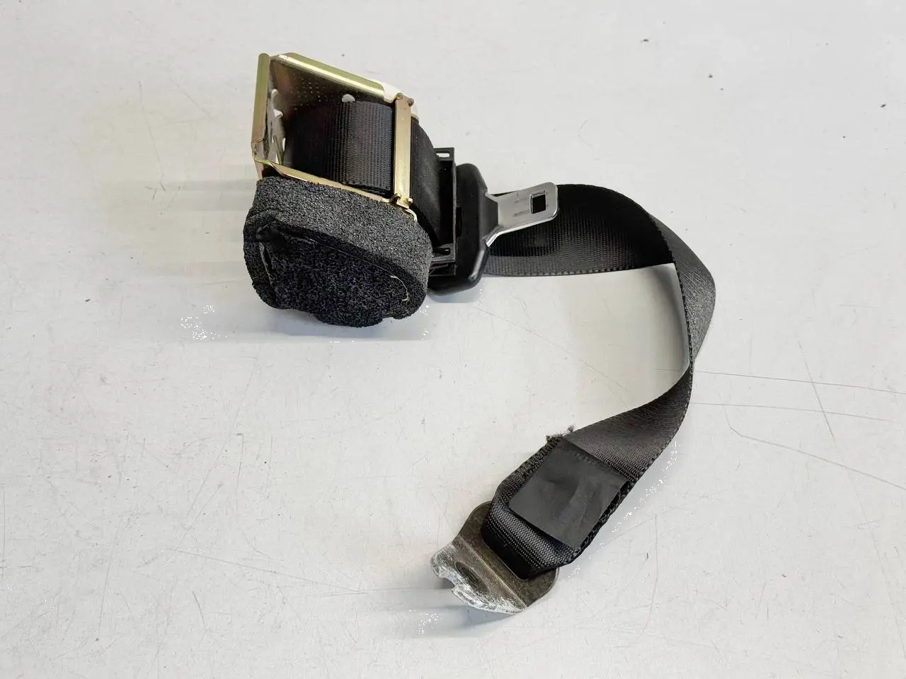 Sicherheitsgurt Rollo Gurt hinten FORD Focus MK2 DA3 2005 1.6 Kombi 4M51A611B68