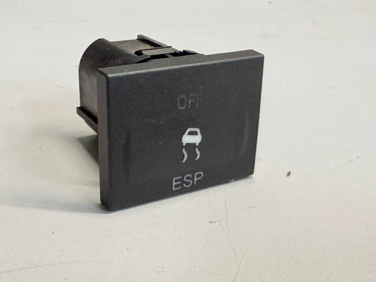 ESP Ausschalttaste Taster Knopf FORD Focus MK2 DA3 2005 1.6 Kombi 3M5T2C418BC
