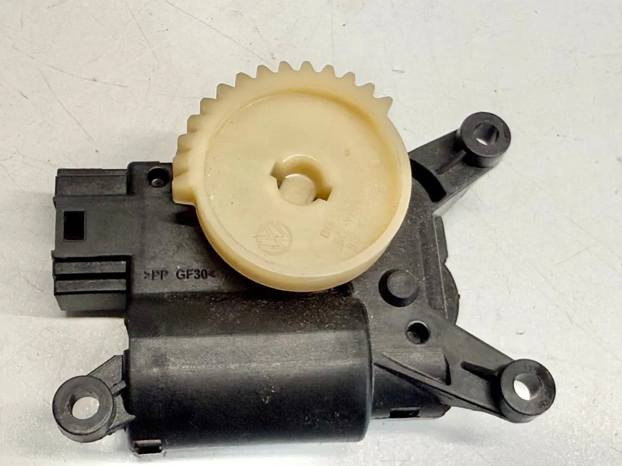 Klimakasten Gebläsekasten Heizkasten A4 A5 VW Polo V 6R 1,2 TSI 2010 V3267002