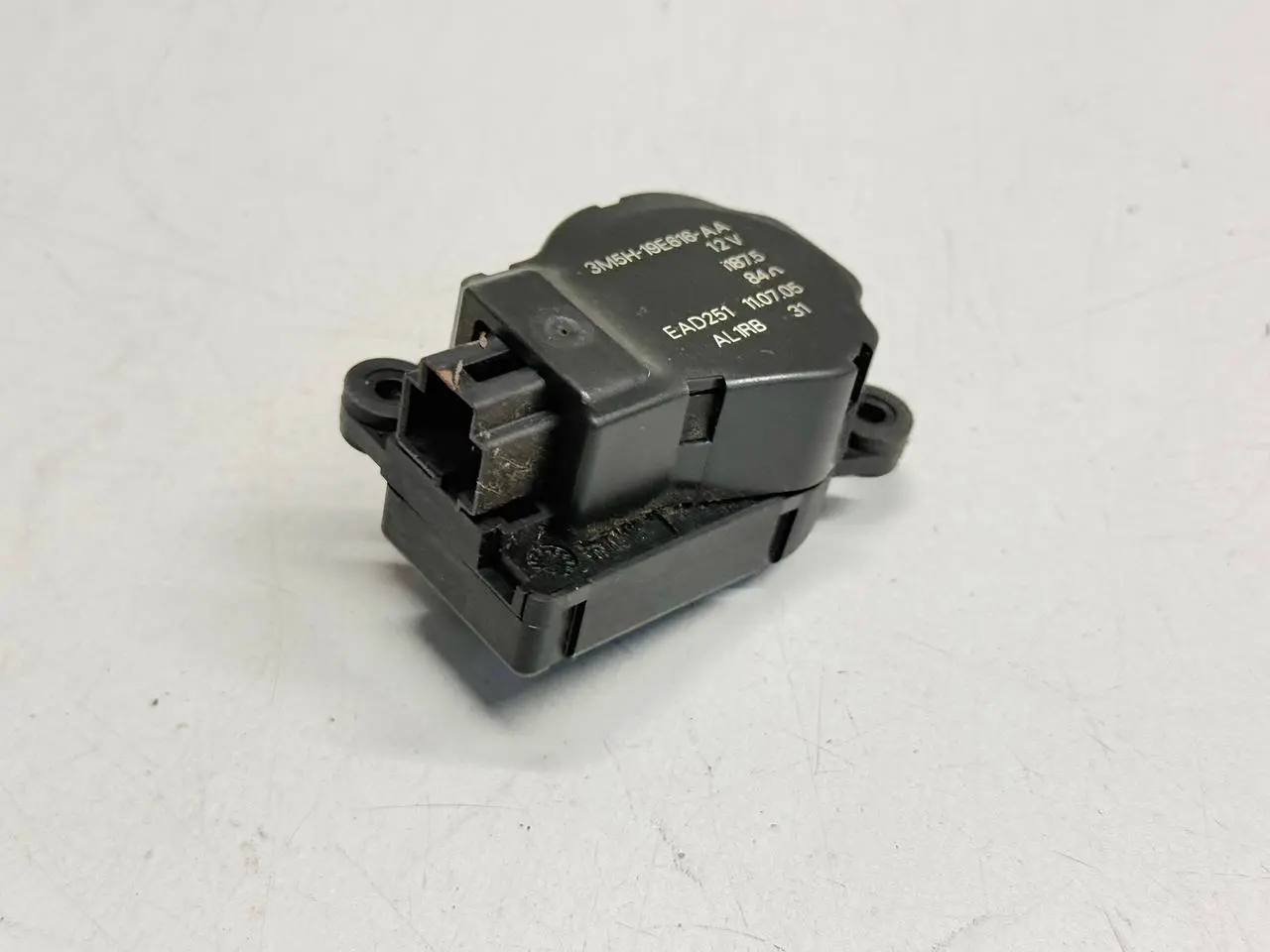 Stellmotor Heizung Focus MK2 DA3 FORD Focus MK2 DA3 2005 1.6 Kombi 3M5H19E616AA