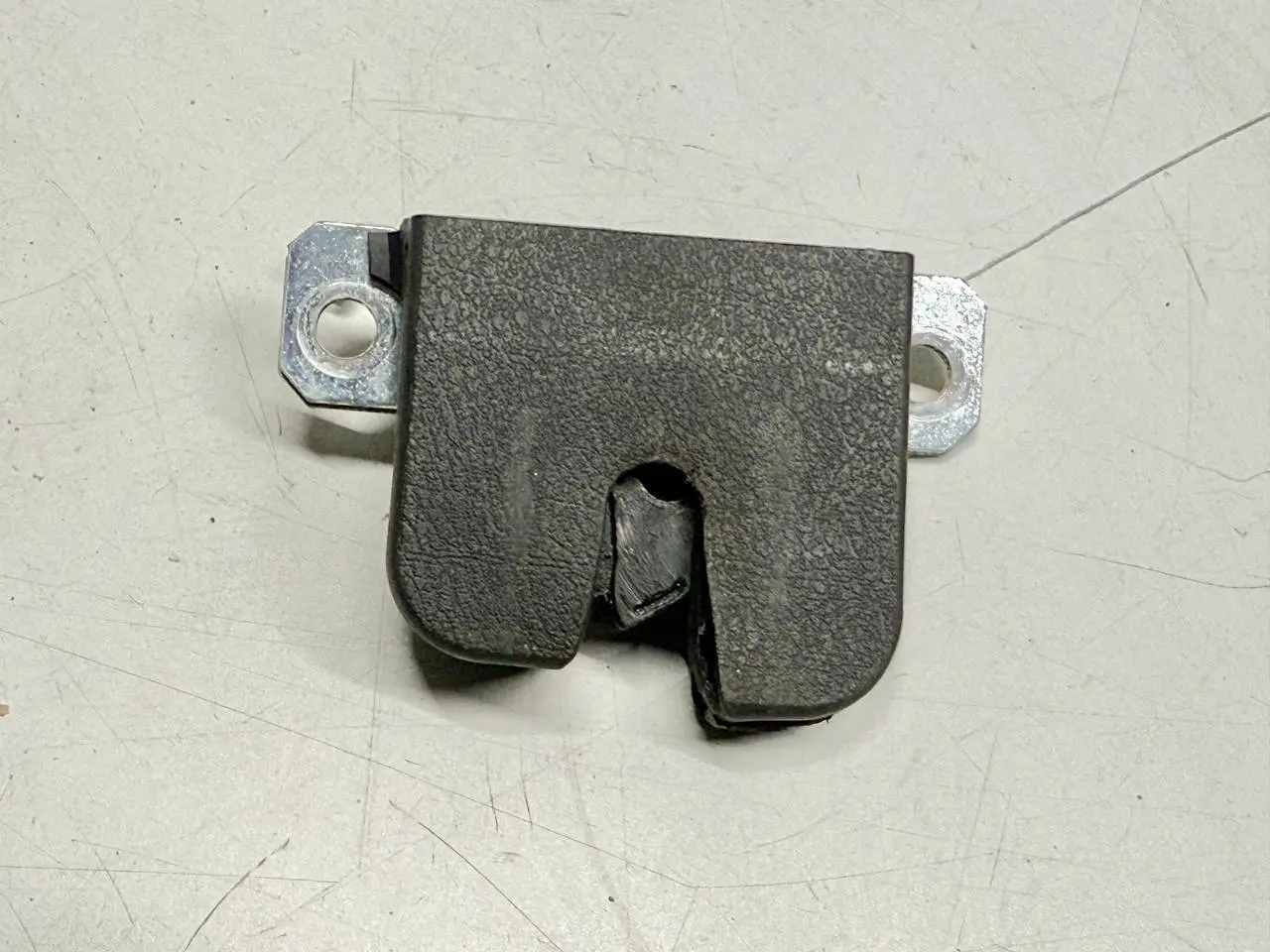 Heckklappenschloss Schloss für Ibiza 6L 1.4 Seat Ibiza 6L 1.4 2003 6L6827505A