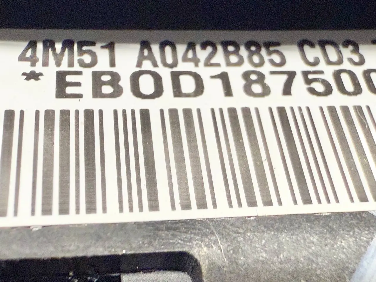 Lenkrad Multifunktionslenkrad Steuerungsknopf FORD Focus MK2 DA3 4M513600C