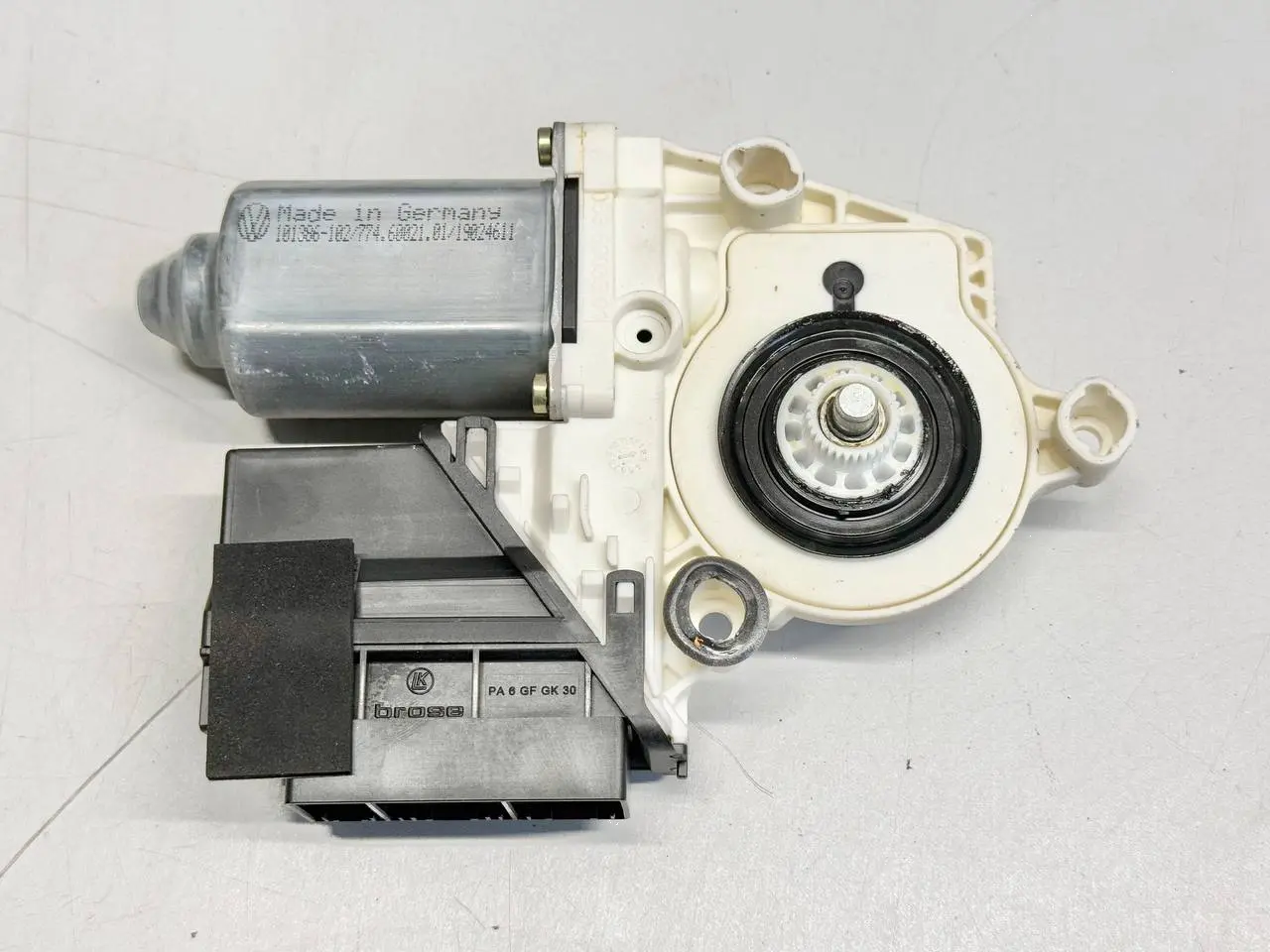 Türsteuergerät Fensterhebermotor Steuermodul Seat Ibiza 6L 1.4 2003 104383101