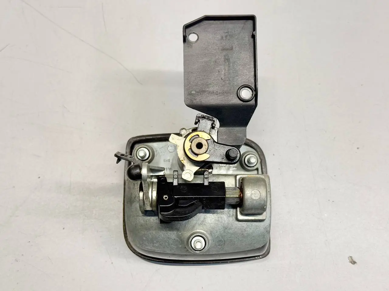Heckklappenschloss Öffner Stellmotor für 6L Seat Ibiza 6L 1.4 2003 6L6827573