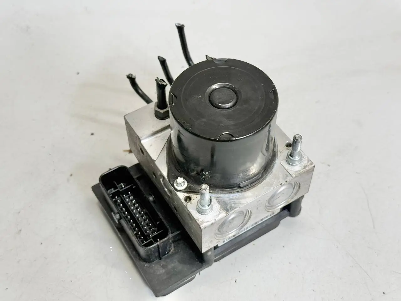 ABS Steuergerät Hydraulikblock ESP VW Polo V 6R 1,2 TSI 2010 6R0907379AF