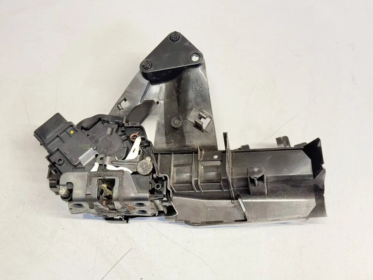 Türschloss hinten rechts Focus FORD Focus MK2 DA3 2005 1.6 Kombi 24000010013