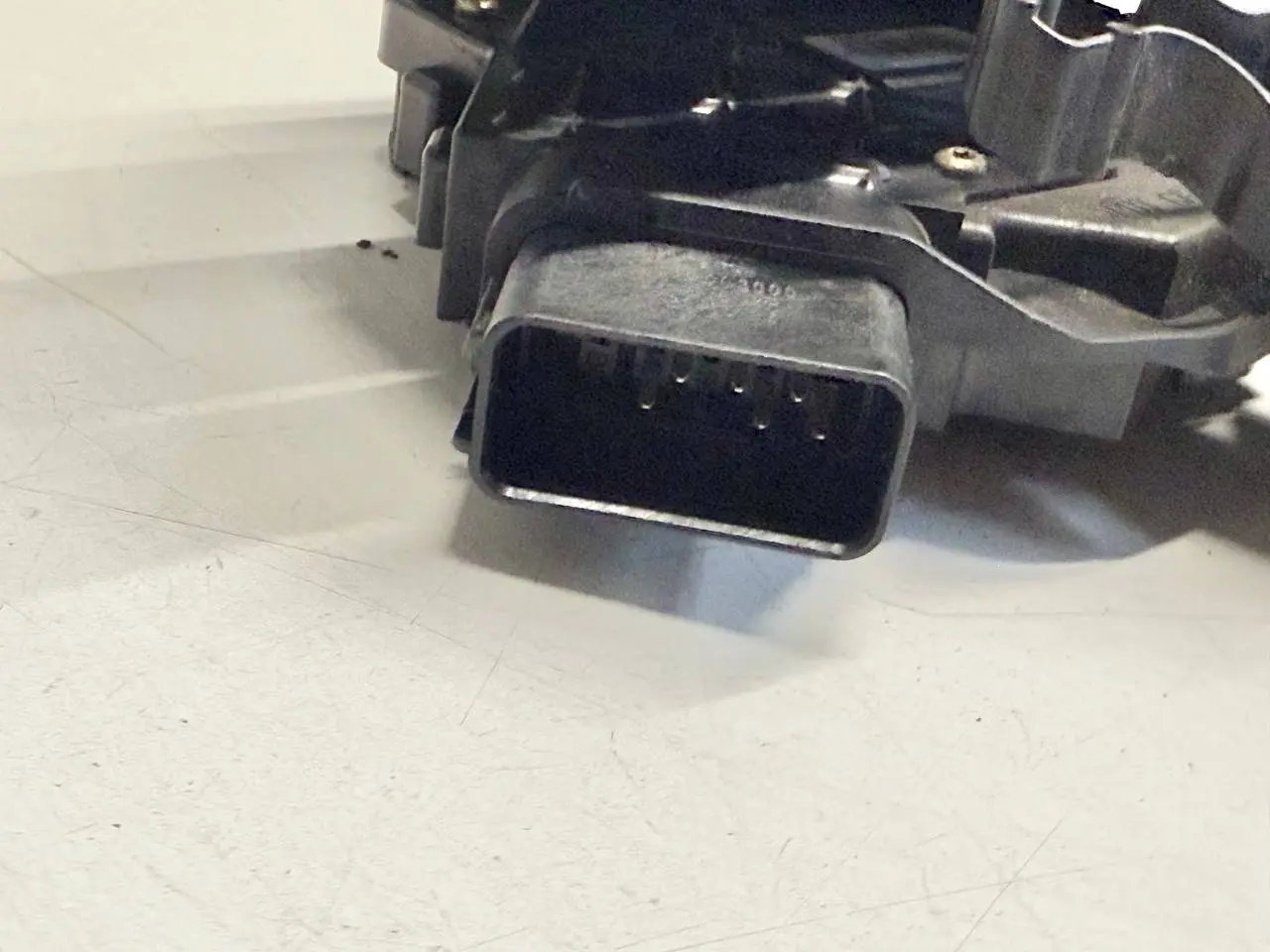 Türschloss hinten rechts Focus FORD Focus MK2 DA3 2005 1.6 Kombi 24000010013