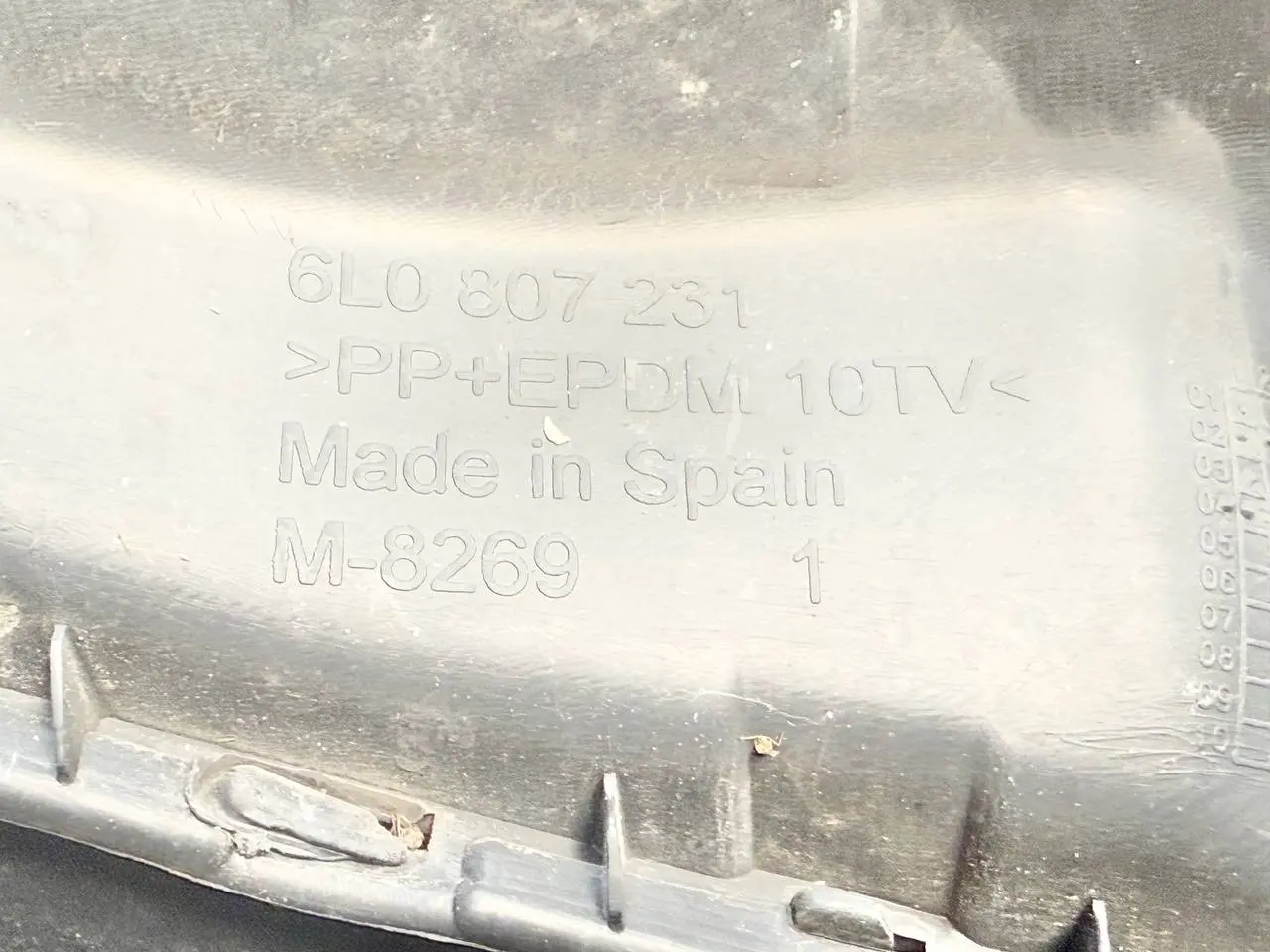 Vornestoßstange Stoßstange Vorne Seat Ibiza 6L 2003 6L6807421F FC: Silber LA7W