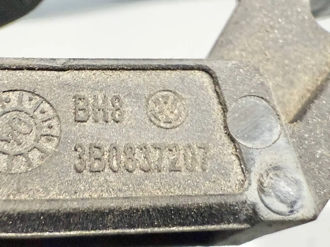 Außentürgriff für 4 Passat 3B Polo 9N1 Octavia VW Polo 9N1 1,2L 2002 3B0837207