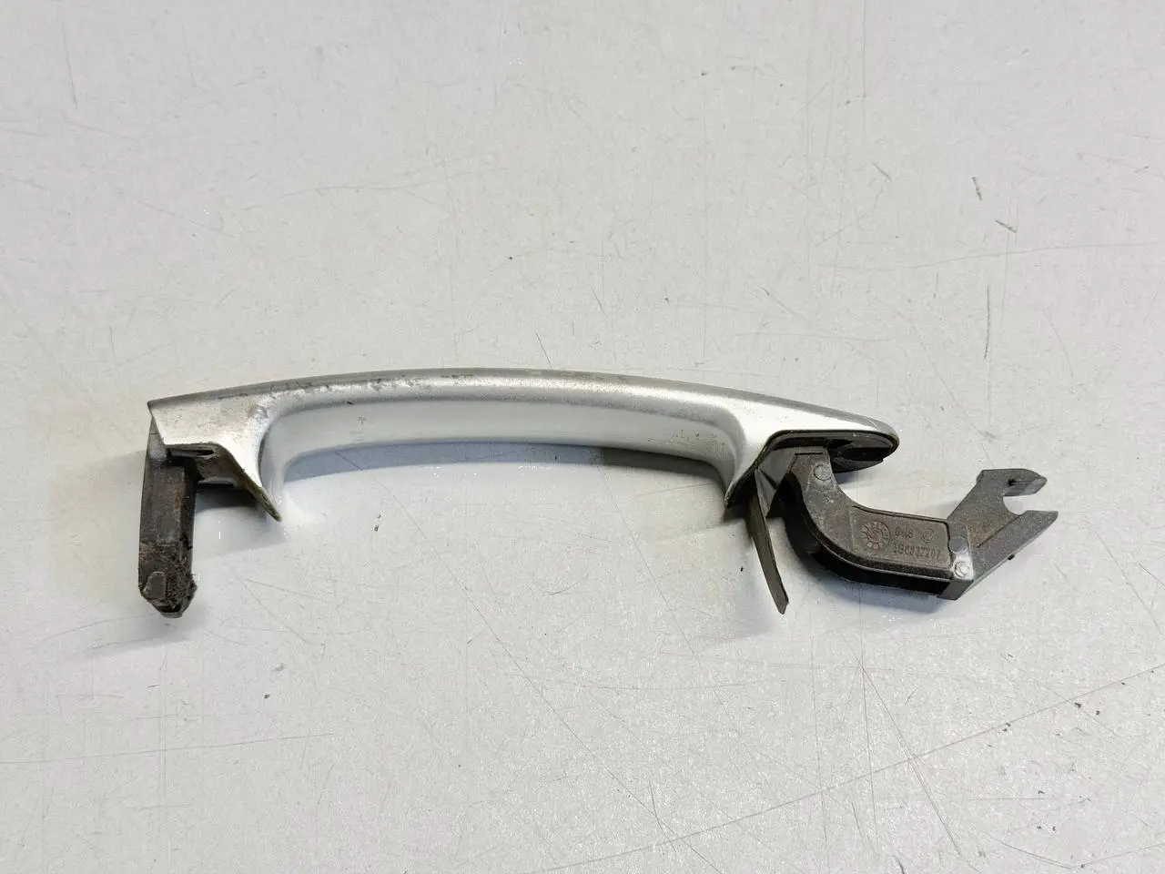 Außentürgriff für 4 Passat 3B Polo 9N1 Octavia VW Polo 9N1 1,2L 2002 3B0837207