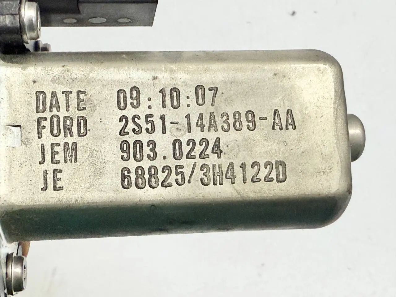 Elektrischer Fensterheber links vorne Fiesta FORD Fiesta 1.4L 2008 2S5114A389AA